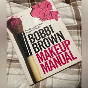 Bobbi Brown makeup book- Makeup Manual